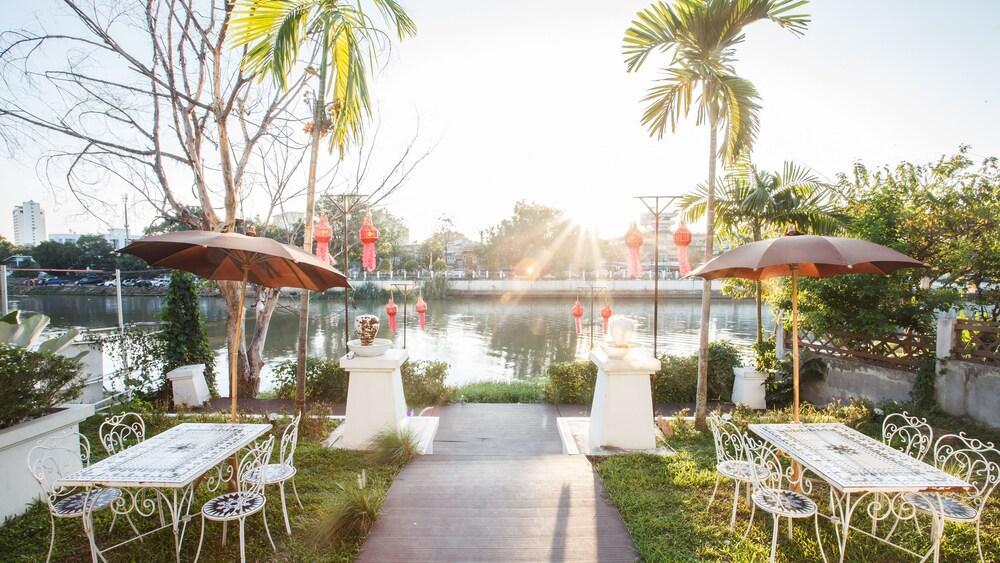 B2 Riverside Colonial Hotel Chiang Mai Exterior photo